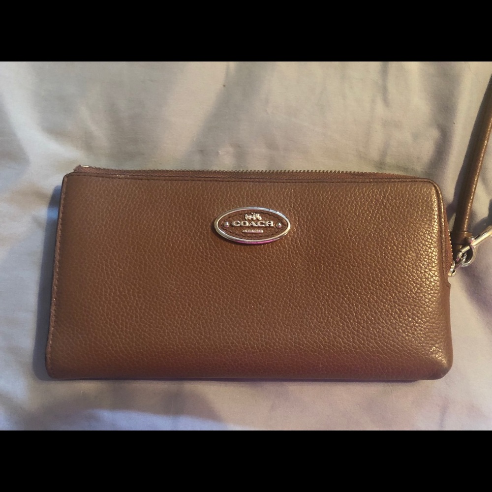 Brown coach wallet/wristlet